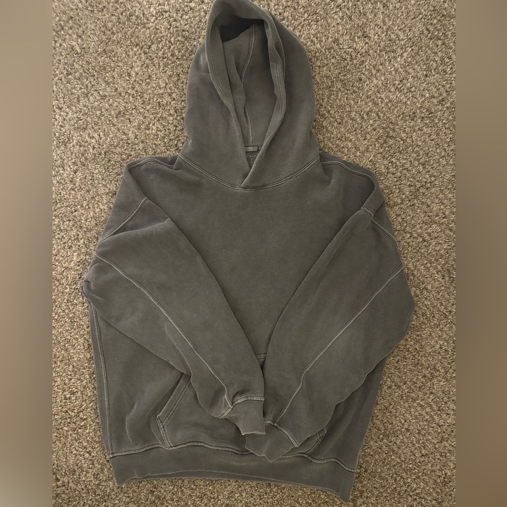 Abercrombie & Fitch Essential Popover Hoodie. Grey. Medium. Worn a few times.